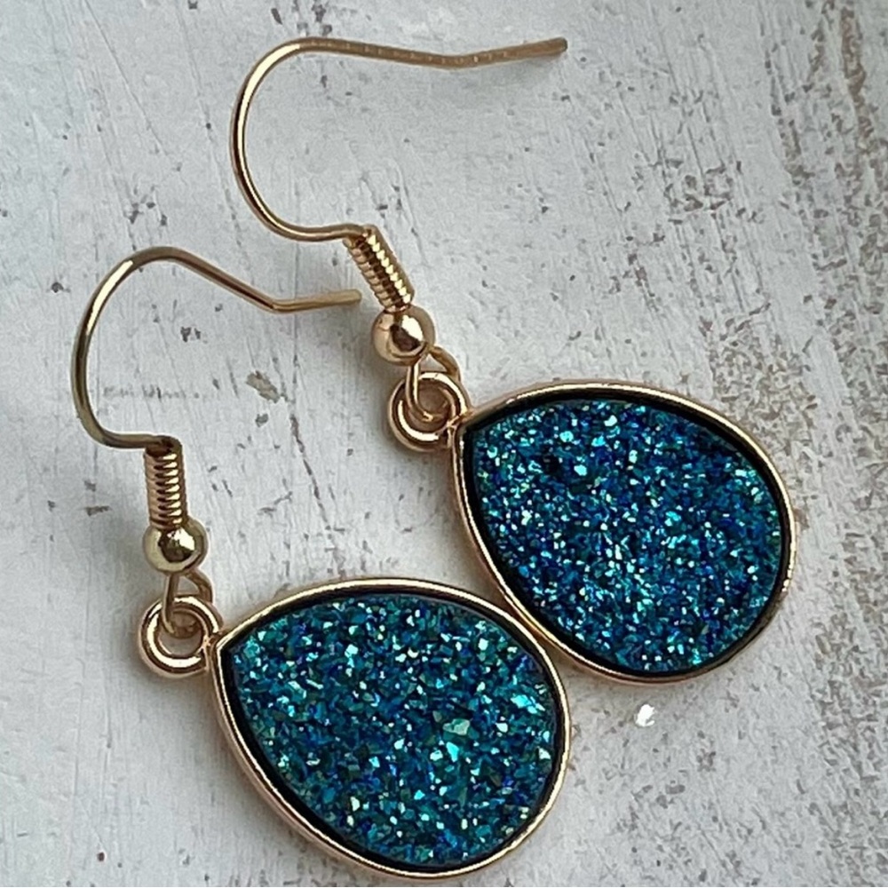 Faux Druzy Dangle Crystal
Earrings Six Pair in Set New!